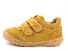 Pom Pom sneaker light mustard suede with velcro